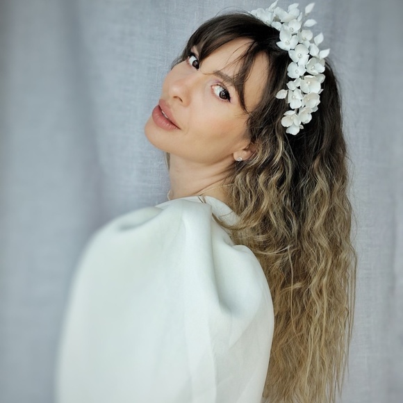 Blossom Porcelain Bridal Crown main image 5